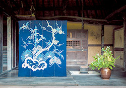四国村企画展　吉岡幸雄ディレクション展「JAPAN BLUEの世界」
