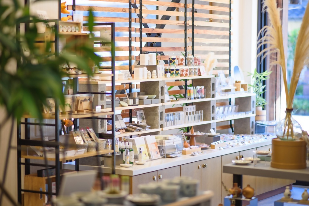 Amu Shop&Cafe