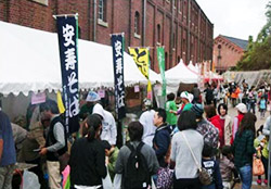 まいづる赤れんが　地場産市場