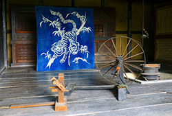 四国村企画展　吉岡幸雄ディレクション展「JAPAN BLUEの世界」