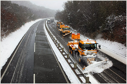 除雪車出動画像