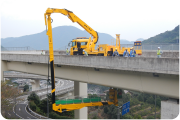 橋梁点検車